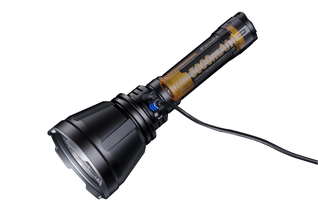 Fenix HT18R lampe tactique longue portée - 2800 lumens - 1100 mètres - Revendeur Officiel Lampes FENIX depuis 2008 | Votre Boutique en ligne FENIX®