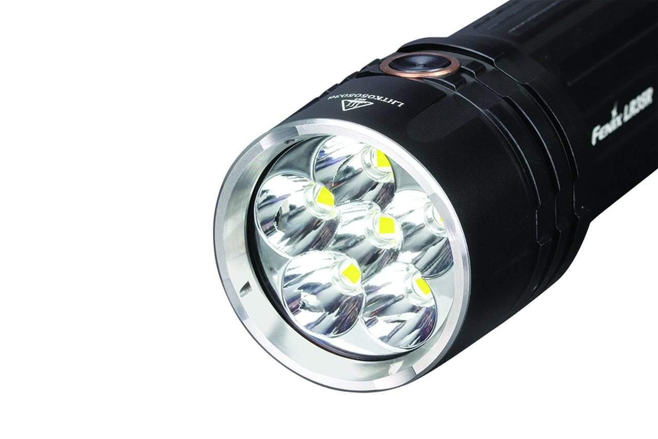 Fenix LR35R rechargeable - 10 000 lumens - pack complet Site Officiel FENIX® - Votre boutique en ligne Fenix®