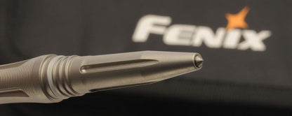 STYLO TACTIQUE FENIX HALBERD T5TI TITANIUM - Bleu orage ou Gris sidéral Site Officiel FENIX® - Votre boutique en ligne Fenix®